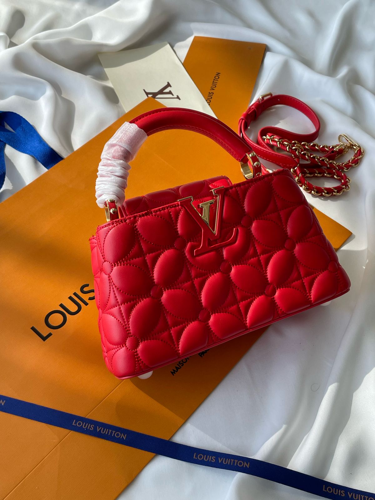 LOUIS VUITTON