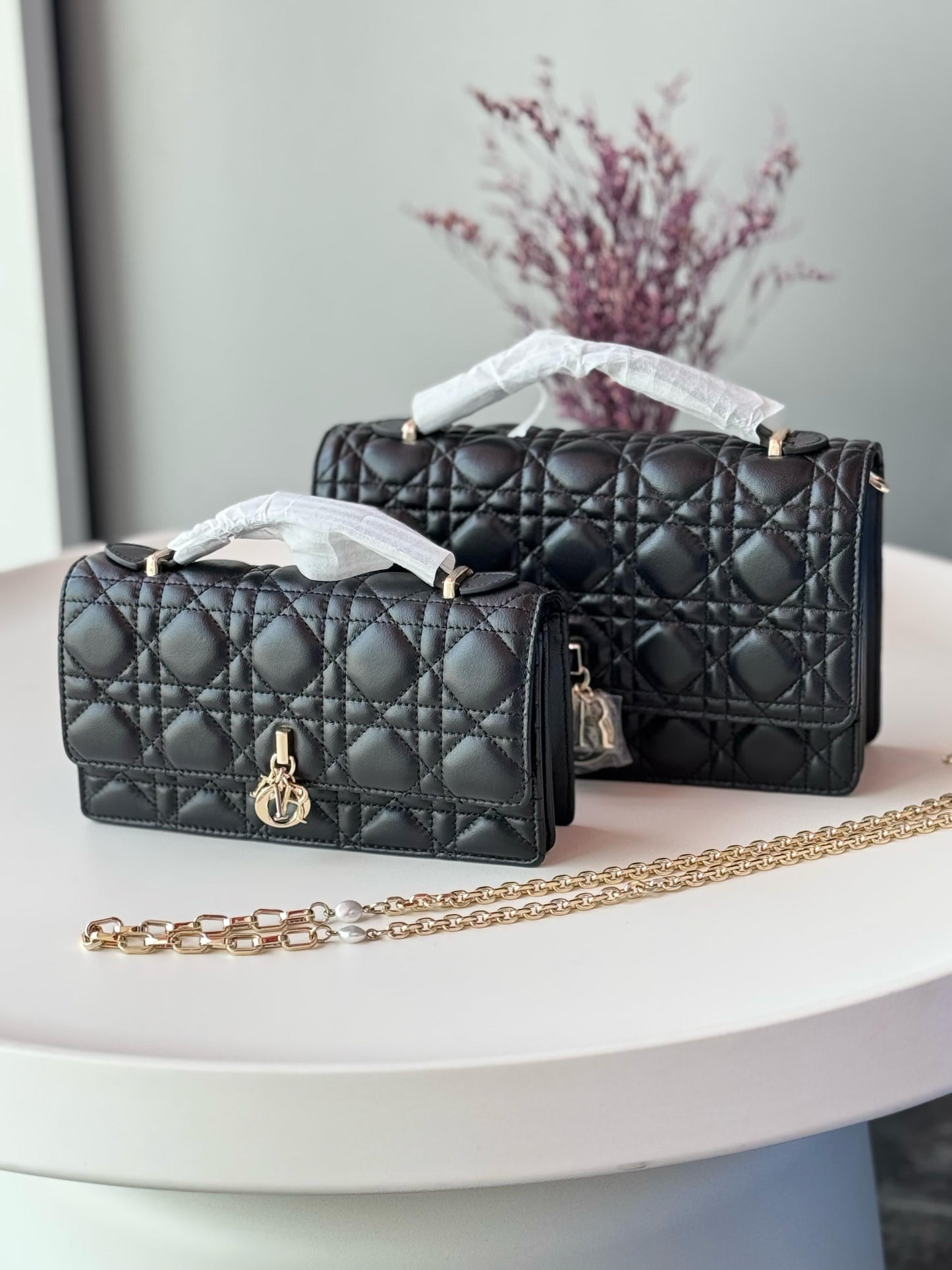 DIOR