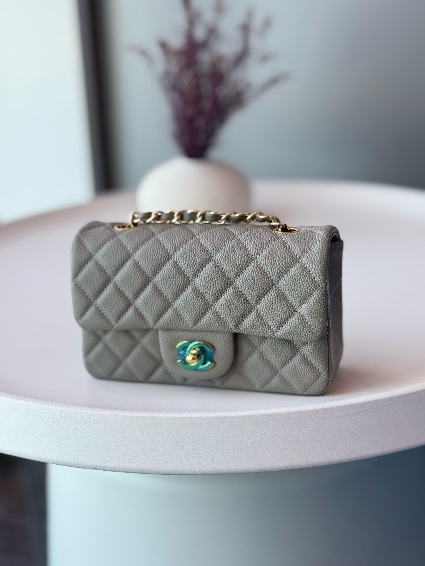 CHANEL😍(caviar leather )
