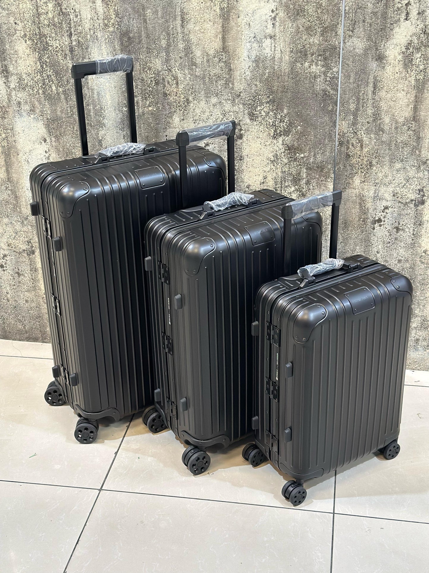 NEW TROLY RIMOWA BAG