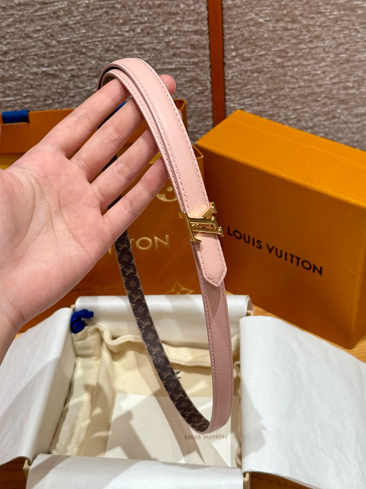 LV