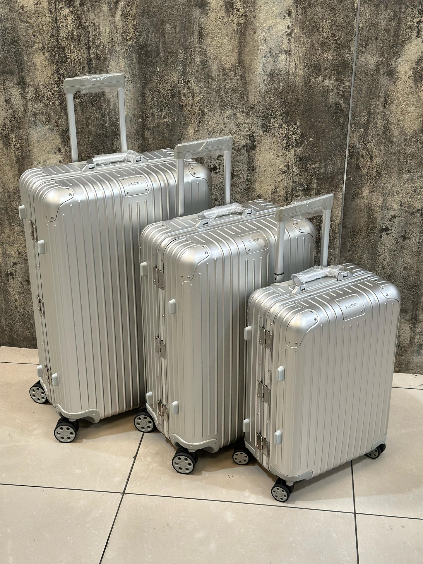 NEW TROLY RIMOWA BAG