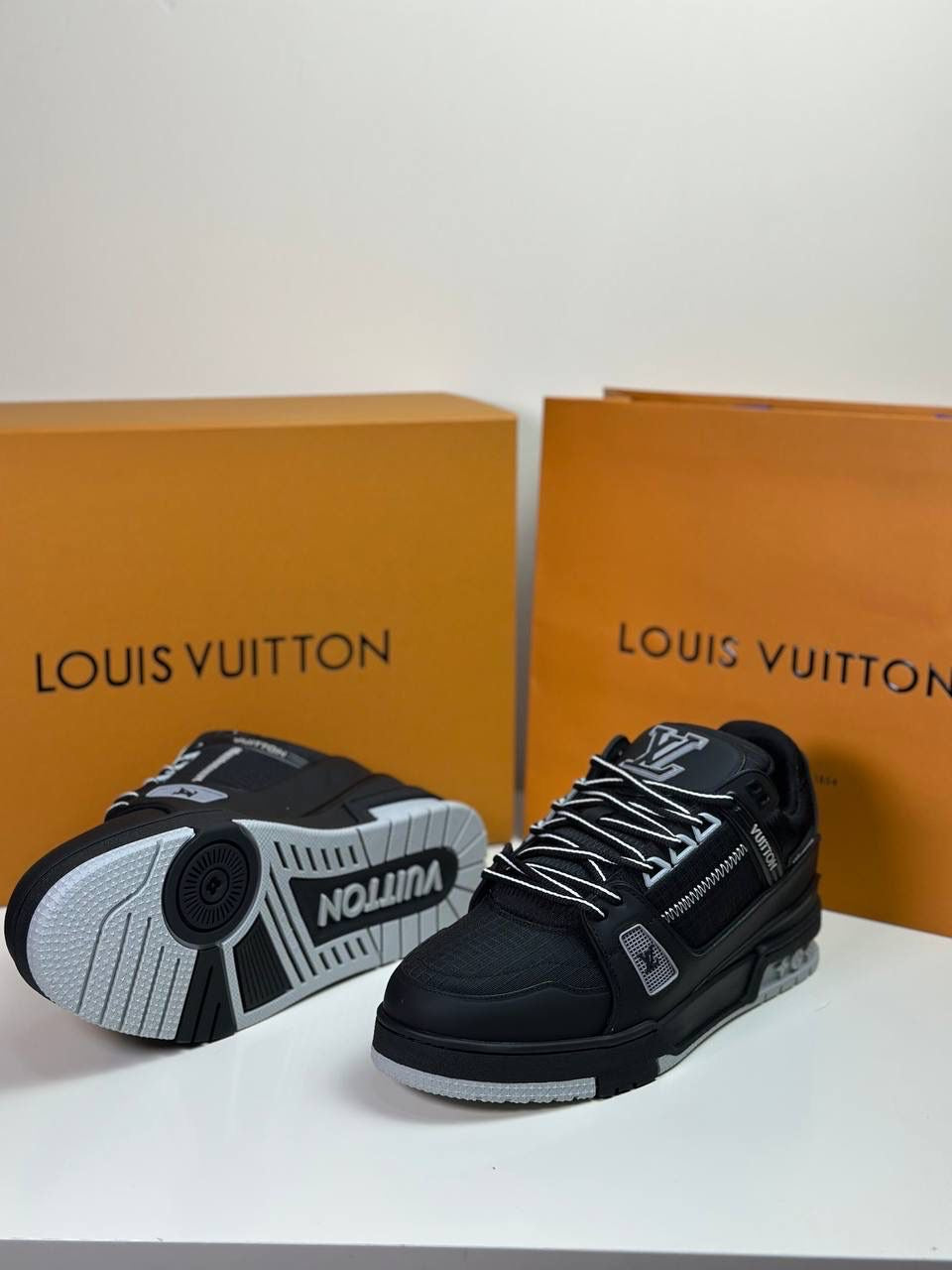 LV