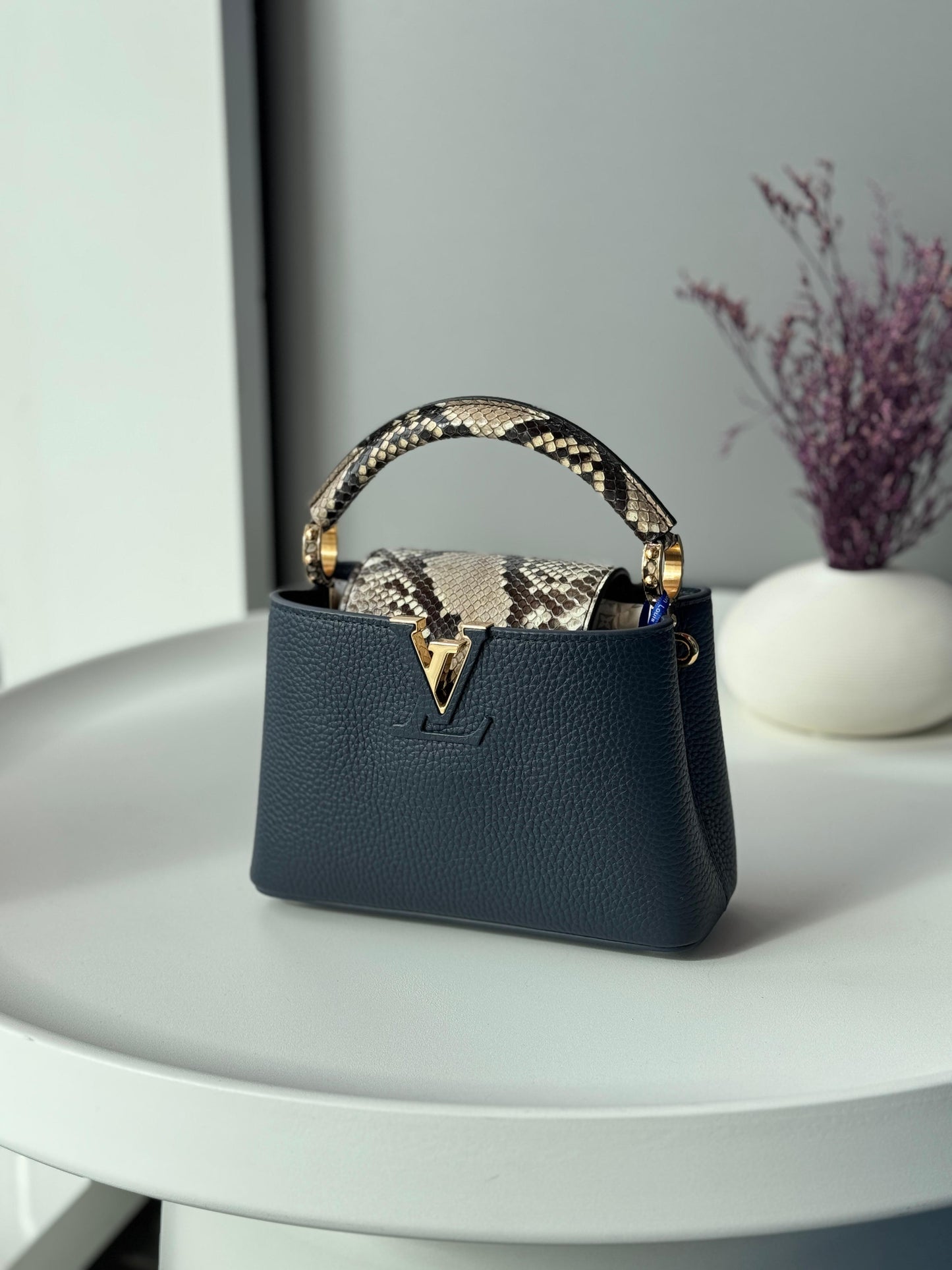 LV