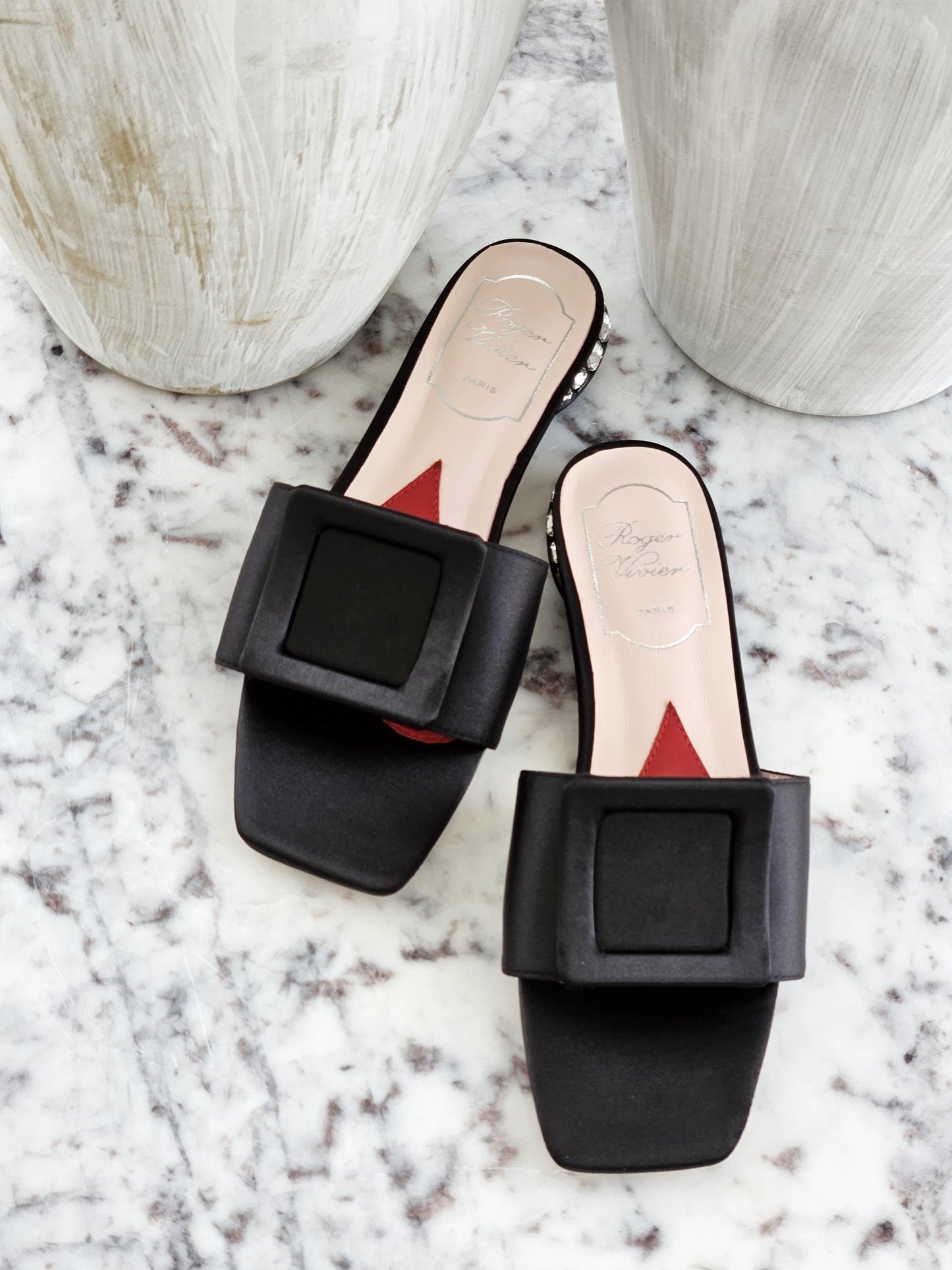 *Roger vivier*