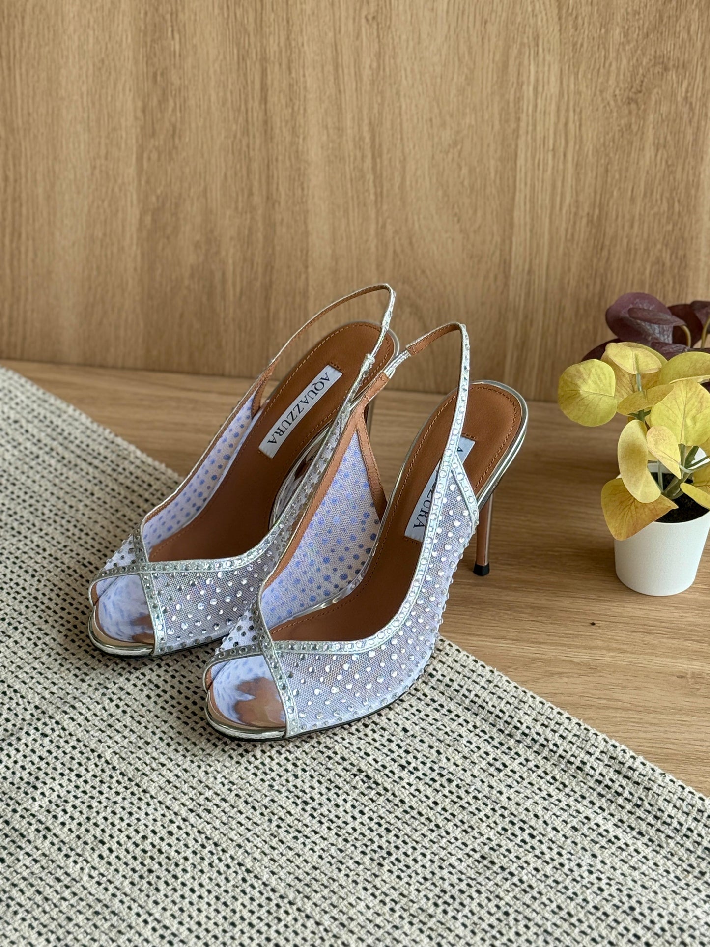 *AQAZZURA*
Super master quality 
Available: *36to41*
Price: 300