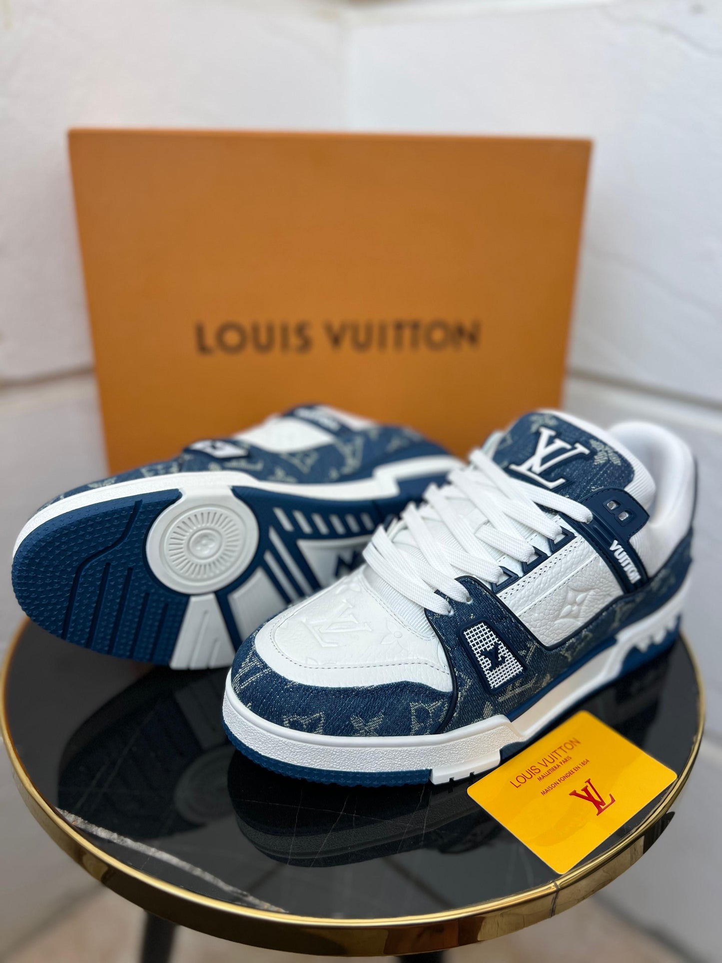 LV