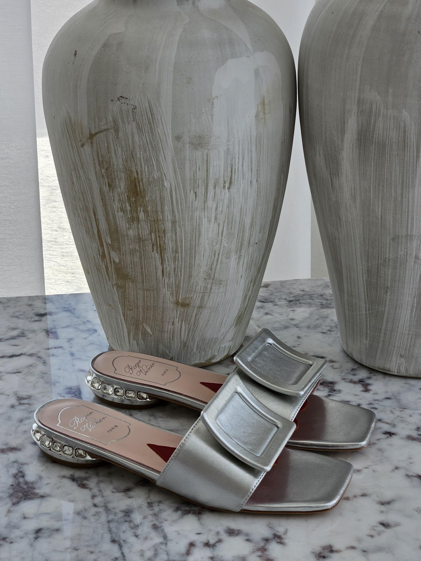 *Roger vivier*
