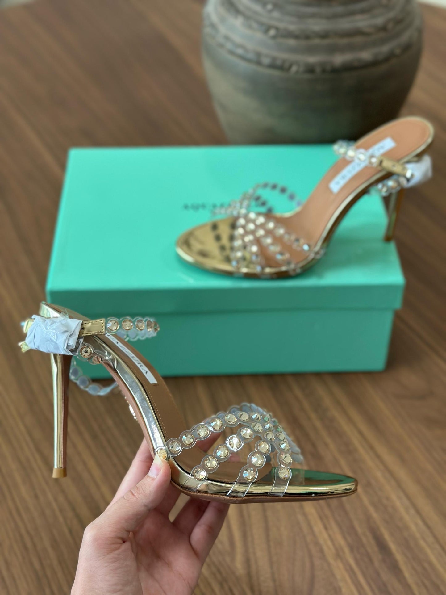 AQUAZZURA