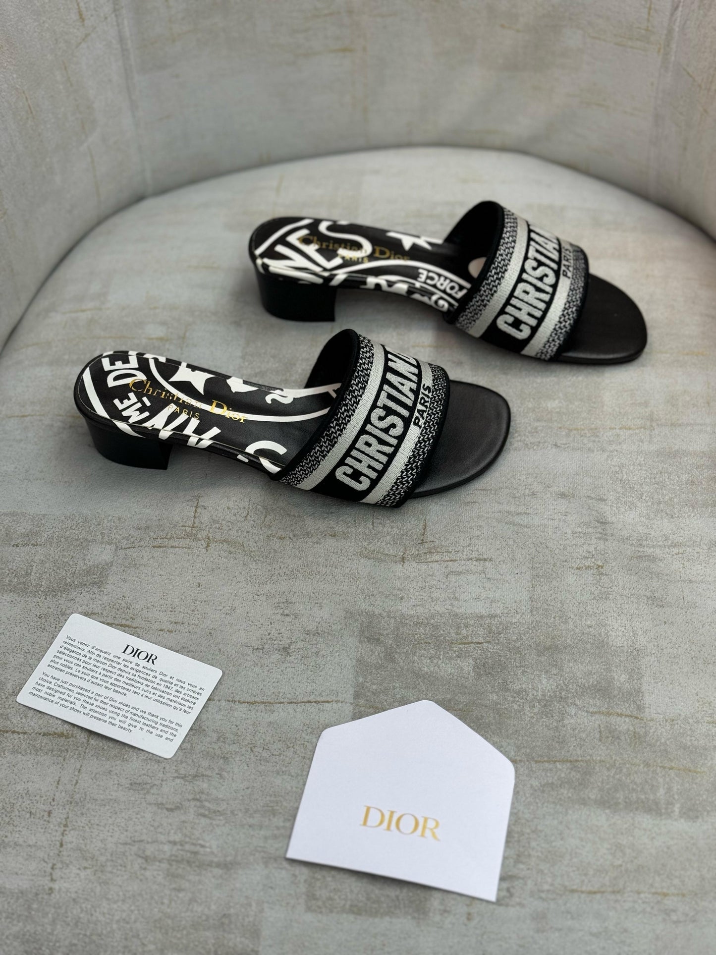 Dior