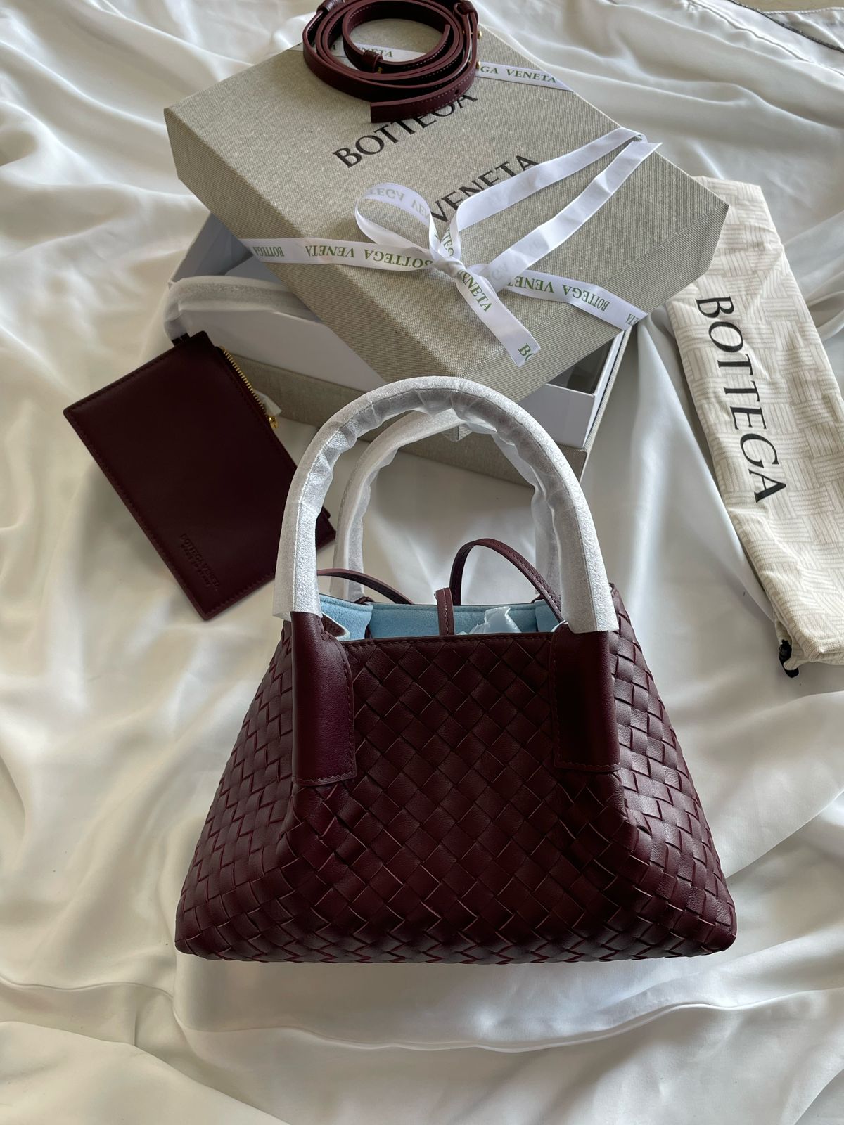 💚 BOTTEGA VENETA HAND BAG💚NEW COLLECTION