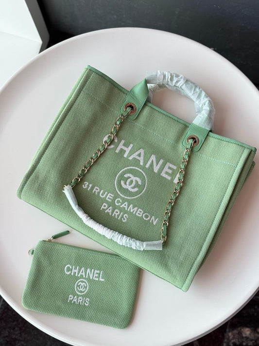 CHANEL😍
