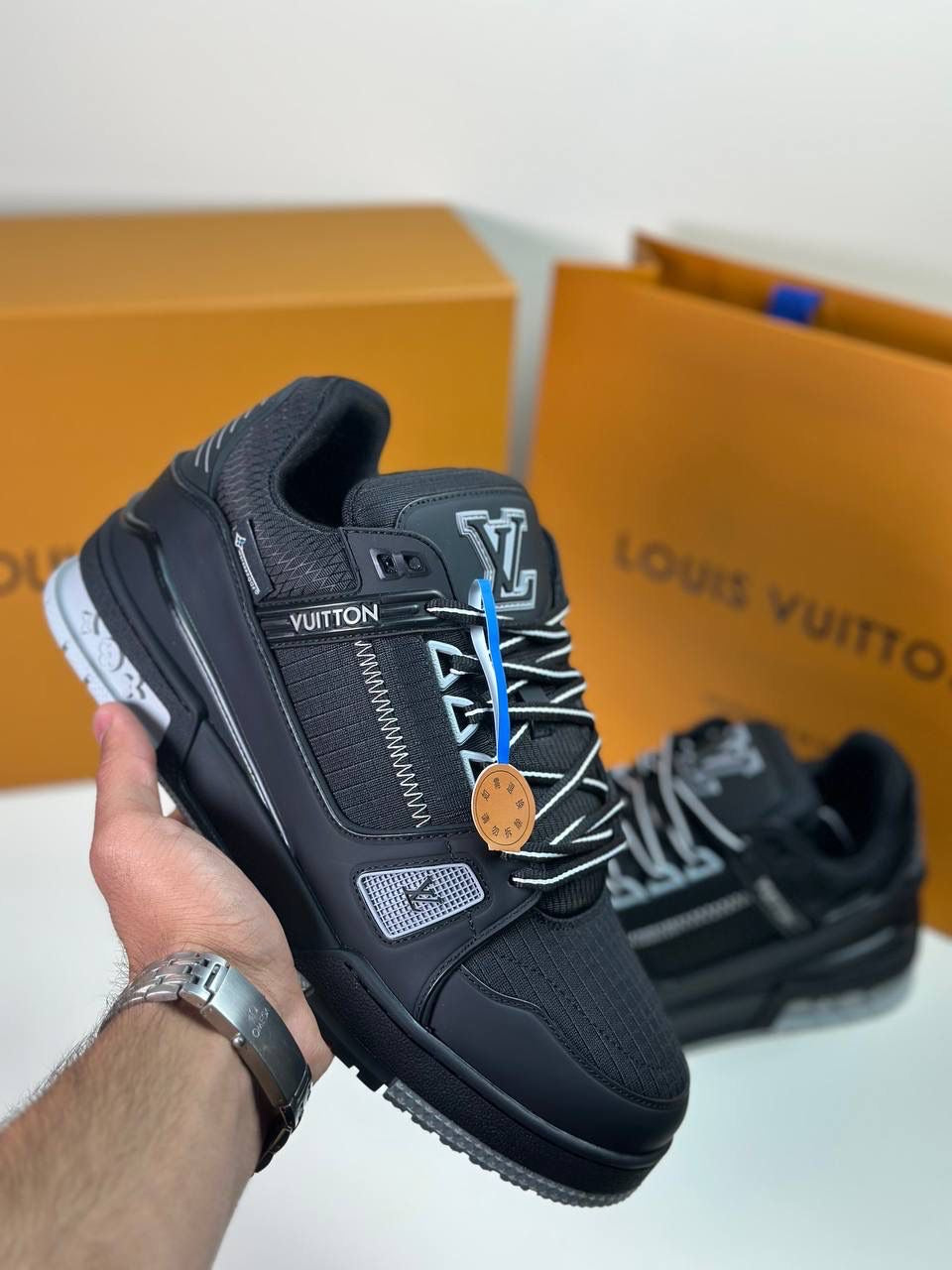 LV
