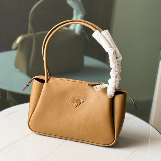 NEW PRADA BAG🤩👜